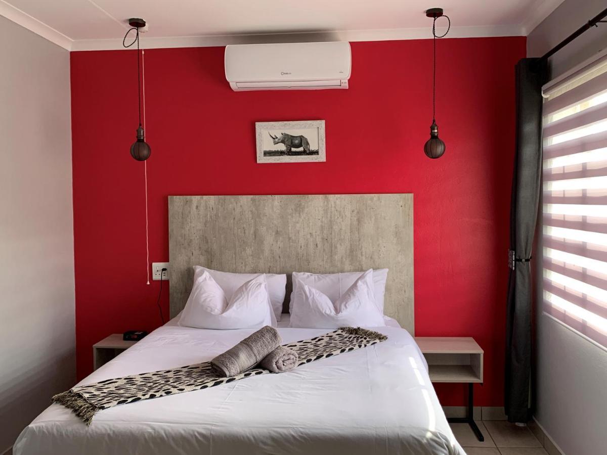 Rhino House With 3 Bedrooms Next To Pilanesberg And Sun City Mogwase Zewnętrze zdjęcie
