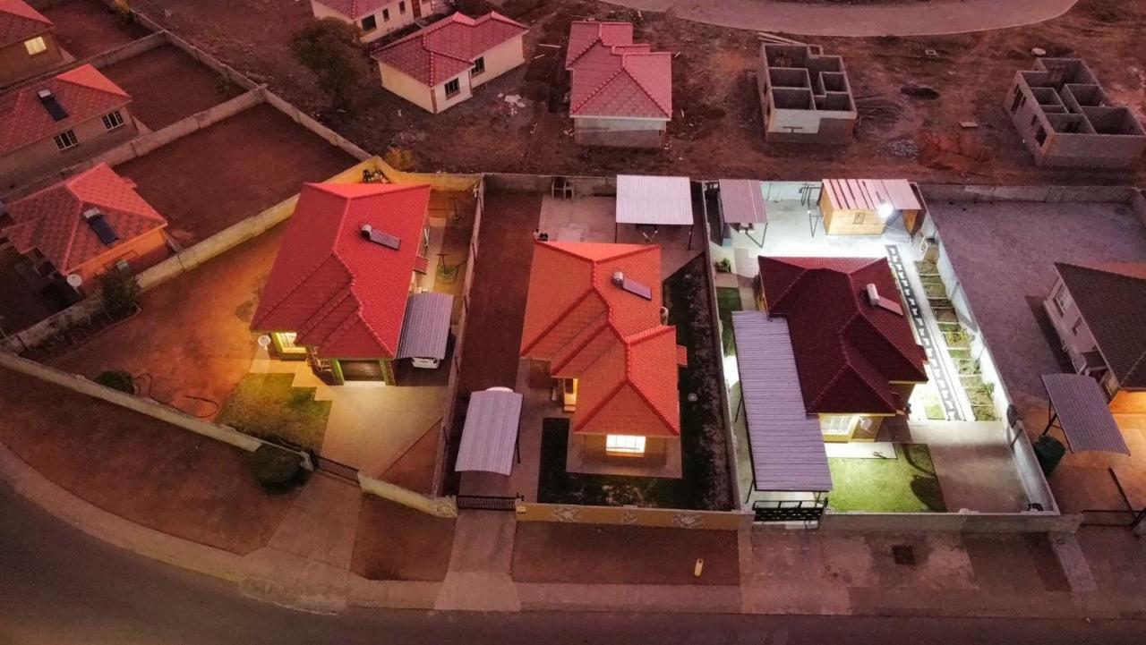 Rhino House With 3 Bedrooms Next To Pilanesberg And Sun City Mogwase Zewnętrze zdjęcie